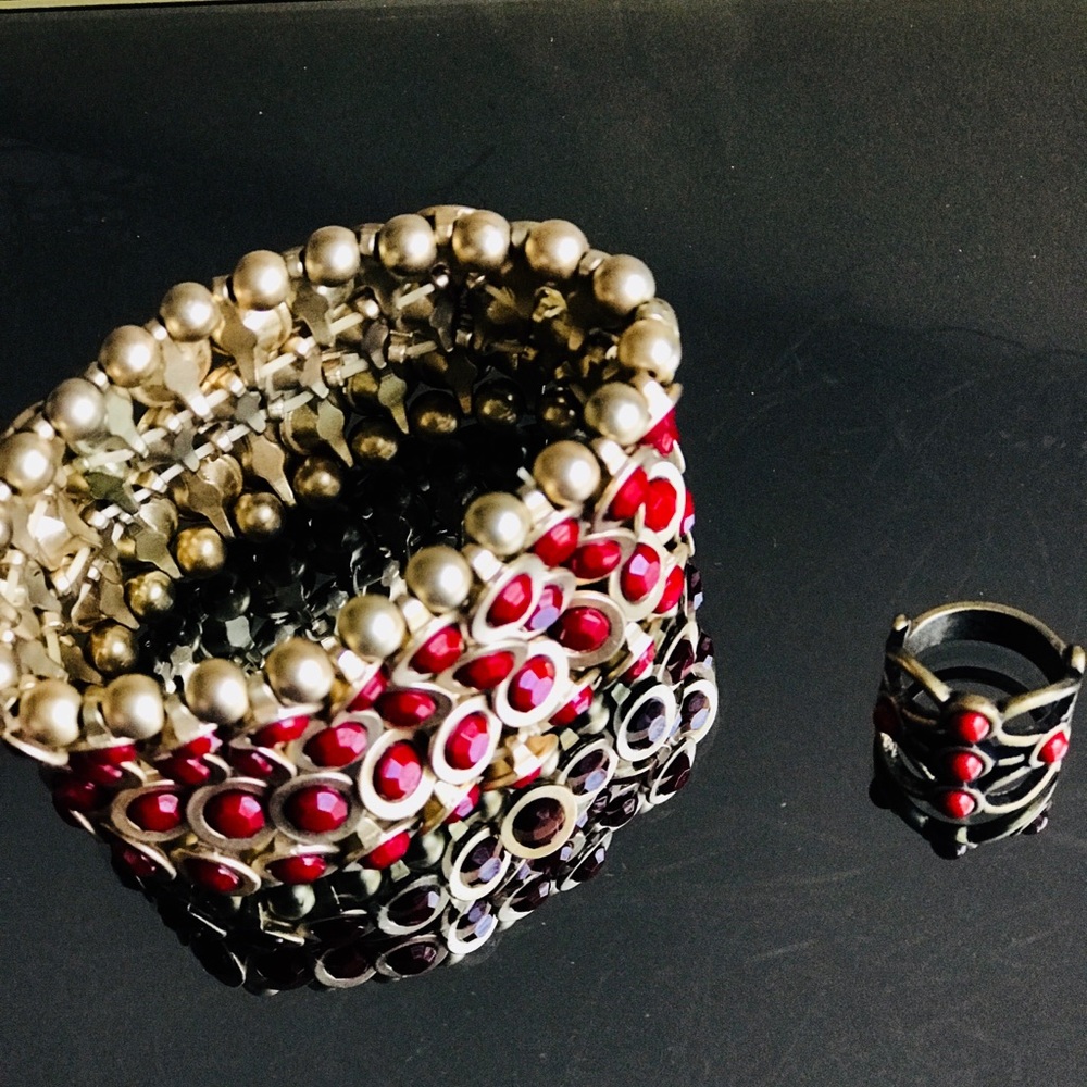 Antique gold and red glamour set. Gorgeous!